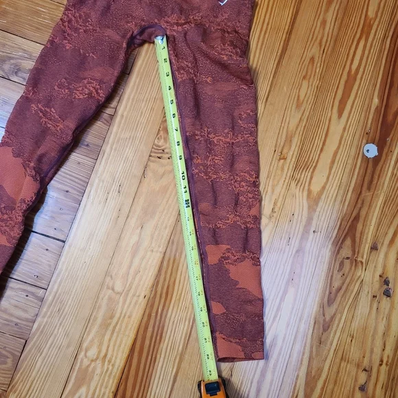 Gymshark Adapt Camo Seamless Leggings - Picture 11 of 12